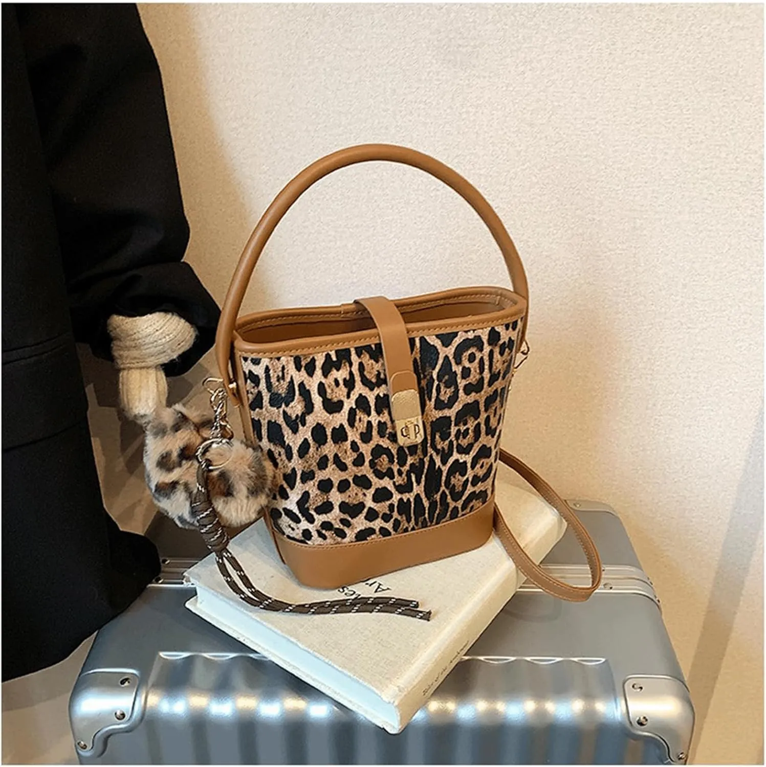 Leopard Purse Cheetah Print Urban Mini Bucket Bag Heart Charm Crossbody Buckle Vintage Purse for Girls