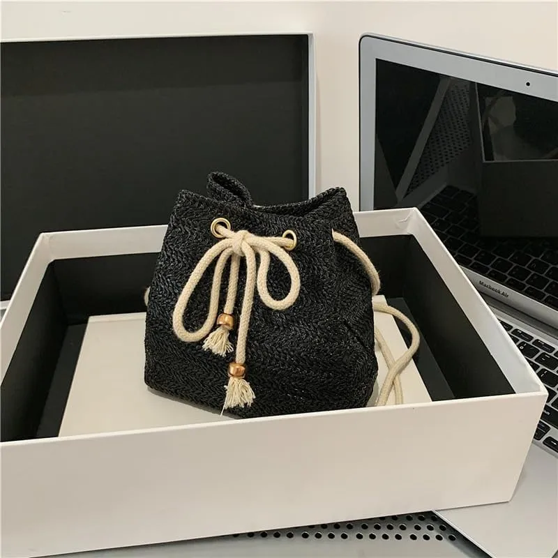Small Crossbody Purses Women Y2k Beach Crochet Bucket Bags Drawstring Straw Bag Cute Purse Trendy 2025 Summer