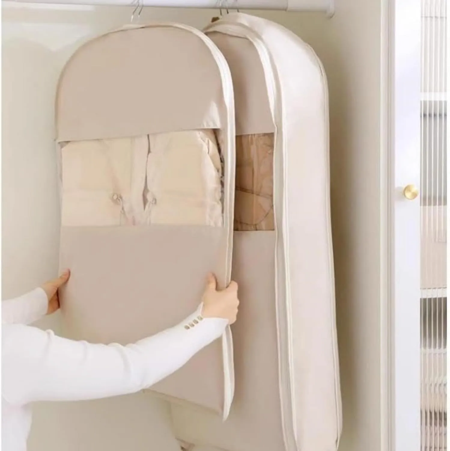 Space Saving Hanging Garment Bag with Self Compression Zipper, Garment Bags for Hanging Clothes, Sac Sous Vide Vetement, Hanging Closet Organizer (Beige,3pcs M)
