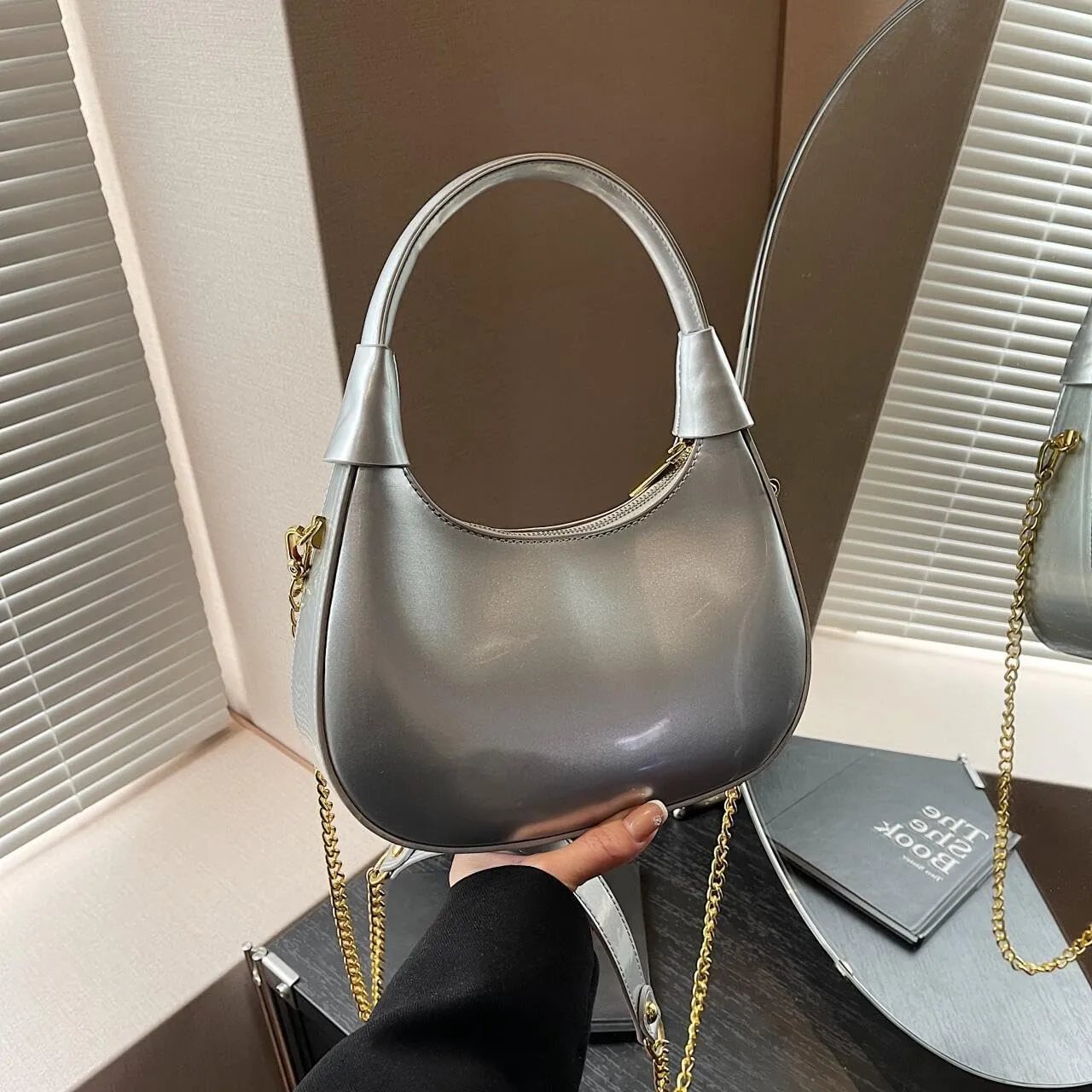 Trendy Patent Leather Hobos Handbag Purse for Women Shoulder Crossbody Bag Retro Totes with Removable Strap